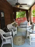 Downtown, Free wine, Courtyard, Porches, 1885, Keyless, Private