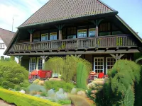 Landhaus Zum Heidewanderer Mit Thermeplus Hotels in Bevensen