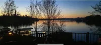 Lake Nokomis 4-bedroom Lakeside Spacious Cottage