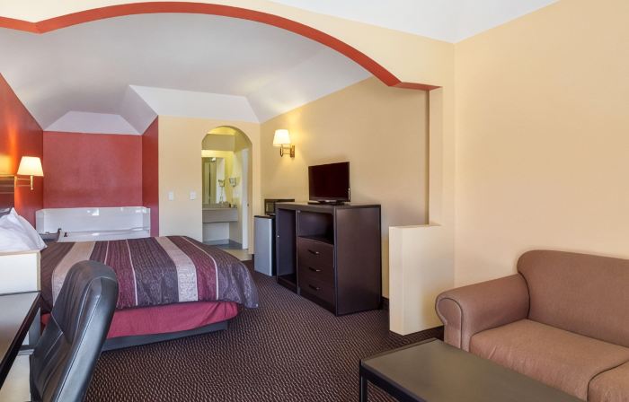 Rodeway Inn & Suites Humble IAH