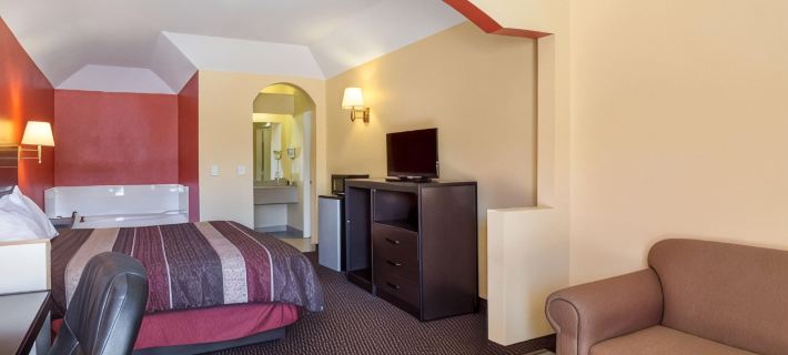 Rodeway Inn & Suites Humble IAH Hotels in Humble
