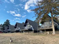 Calm Waters Resort Hotels in Indian Point
