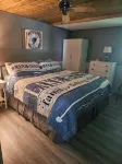 Very nice house in a quite peaceful area 2 mins from the water - 3-Star