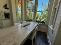 Charming & renovated airy Train Depot turned cottage steps from Lake Michigan