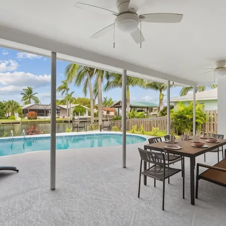 Cocoa Beach Coral Retreat waterfront 3 BR /2.5 BA