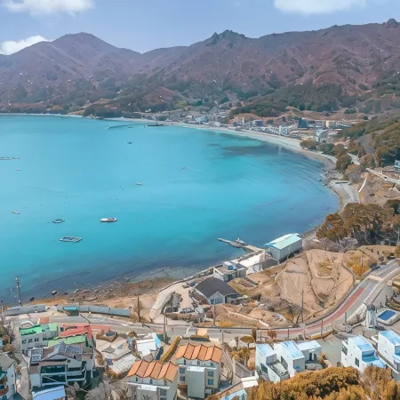 Geoje Island New Happy Pension (Mongdol Beach)