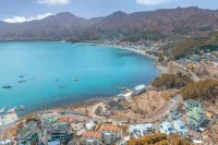 Geoje Island New Happy Pension (Mongdol Beach) - เพนชั่น