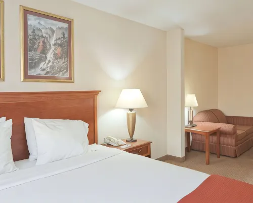 Baymont by Wyndham Portage Indiana Dunes Hotels in Portage