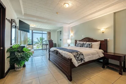 Paradise Jaco Beach Front