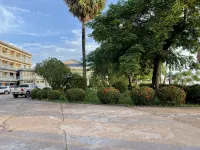 Mekong Hotel Hotels in Thakhek
