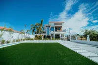 The Cozy Ilocos Suites - balcony