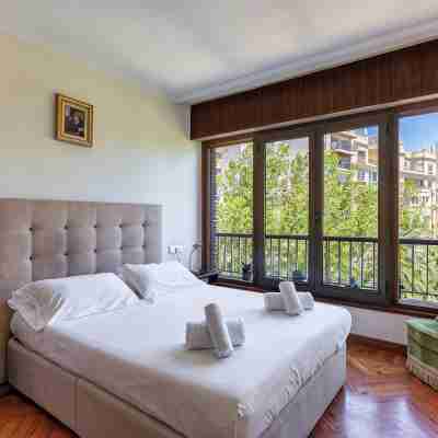 Alicante Centre Postiguet Beach Steps Away Panoramic View AC Rooms