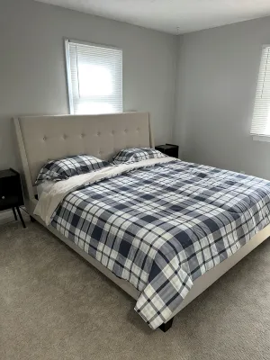 3-bedroom house in awesome Omaha with WiFi, AC by Westroads Mall - Bungalows