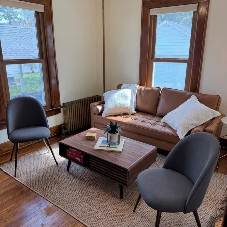 Charming 3-bedroom house in Oneonta, 4mins from Cooperstown Allstar Village. AC!