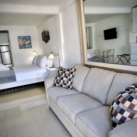Segovia Studio Units