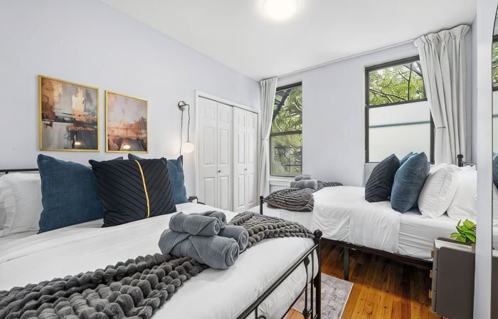 3Br 3Ba • NY Charm Modern Luxe • Sleeps to 12 • Min to NYC • Free Parking Permit