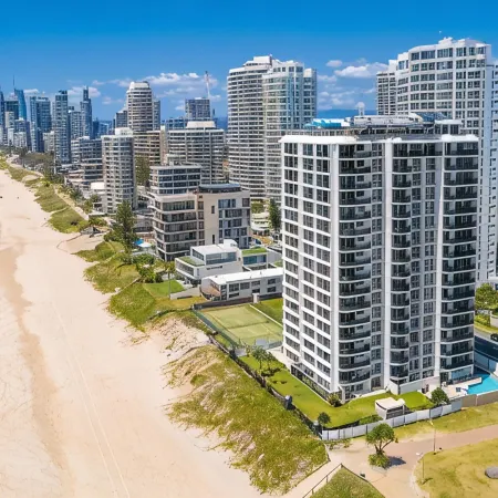 Golden Sands on the Beach - Absolute Beachfront Apartments