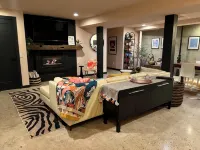 Hot Tub with a View, Private Modern Garden Level Apartment, Conservancy Access - Homestays