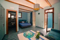 Luisella studio apartment: sleeping in a scenic lemon grove on the Amalfi Coast!