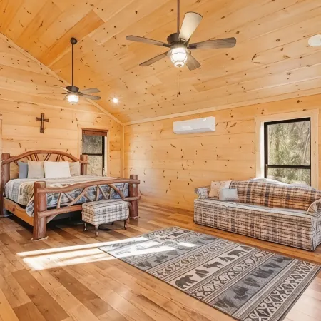 Beautiful and relaxing mountain log cabin with stunning views