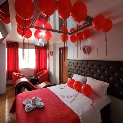 HOSTAL PARIS M&P 3 Hotels near Acho Bullring