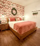 Entire Casita and Cal king bed, sofa bed and kitchen just minutes from Temecula.