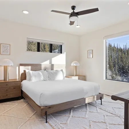 Big Sky Basin - Ski-in/Out, Hot Tub & Game Room