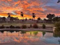 Golf Course Oasis, Pool, Spa, Games, Walk to Festivals, Pet Friendly.