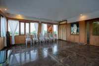 Aishwarya Residency - 주차장