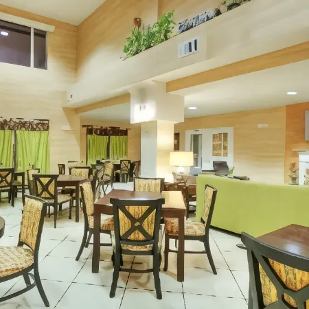 Holiday Inn Express & Suites TUCUMCARI by IHG