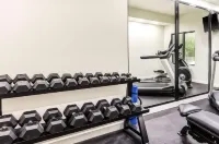 弗洛伍德Travelodge by Wyndham酒店 - 健身室/gym room