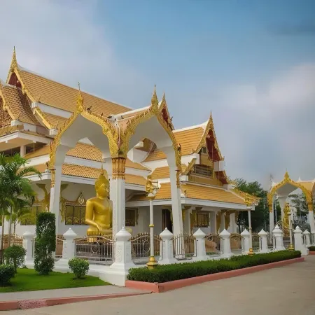 Ratchaphruek Resort