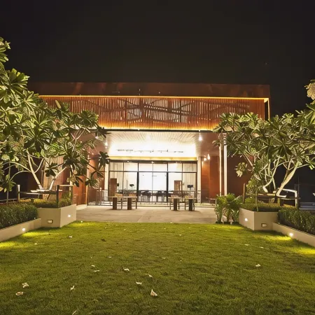 Tri-Shawa Resort