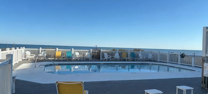 6 Bed 5 Bath Ocean Views, Elevator, 2 masters Suites, & Community Pool Hotels in Onslow County
