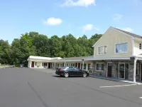 Americas Best Value Inn-Providence/North Scituate Hotel di 