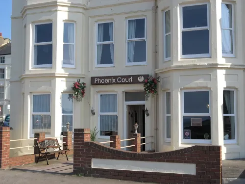Phoenix Court Hotel - Parkplatz