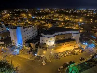Malibu Plaza Hotel