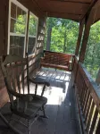 Paynes Place- A Charming 2-bedroom cabin close to Blanchard Caverns/ Mirror Lake - 샬레 호텔