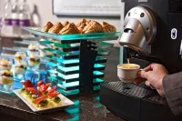 Mercure Tyumen' Tsentr Hotel - فطور