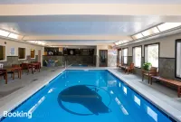 Gray Wolf Inn & Suites