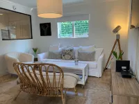 Key Biscayne 1 bedroom walk to Beach & town - WiFi