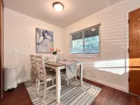 Cozy and quiet 2B/1b in Downtown Hotels in Lafayette
