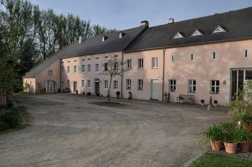 Old forge in a listed courtyard - Alojamientos