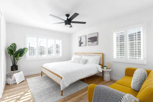 EV Charger L2 Cozy Home short distance to Downtown Riverside - 3-Star