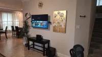 Larger 7+ Bed Home  With Movie Theater near SanAntonio & Randolph Air force base - WiFi