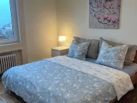 Large apartment. 3 bedrooms, Alpes Rez, Neuchatel Hotels in Neuchatel