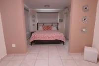 Beautiful home 10 min from everythin!! - Homestays