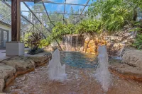 3/2 Home w/ Pool Oasis and Golf Course View! - Private Pools