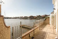 Abingdon House - 4 Br on the Marina - Wifi