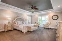 Where Family Memories Are Made | Main Channel Luxury | Pool | Sleeps 14 - Jacuzzi